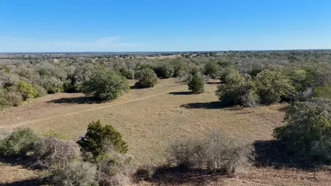7180 County Road 283 Harwood TX 78632