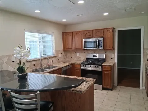 17010 Poplar Hill Street Houston TX 77095