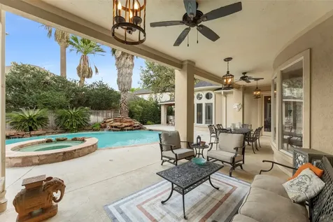 65 Schubach Drive Sugar Land TX 77479