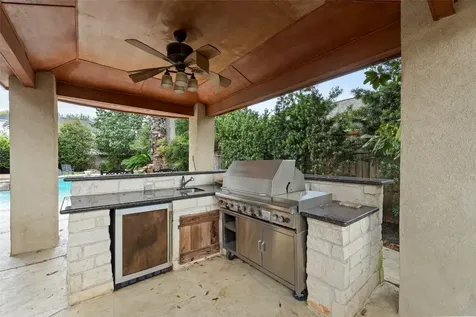 65 Schubach Drive Sugar Land TX 77479