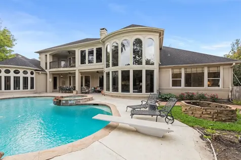 65 Schubach Drive Sugar Land TX 77479