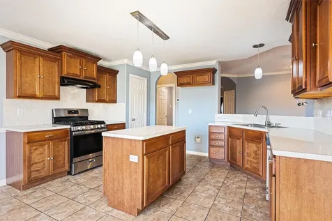2813 32nd Avenue N Texas City TX 77590