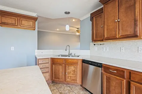 2813 32nd Avenue N Texas City TX 77590