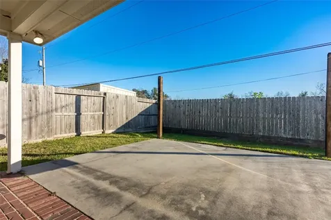 2813 32nd Avenue N Texas City TX 77590