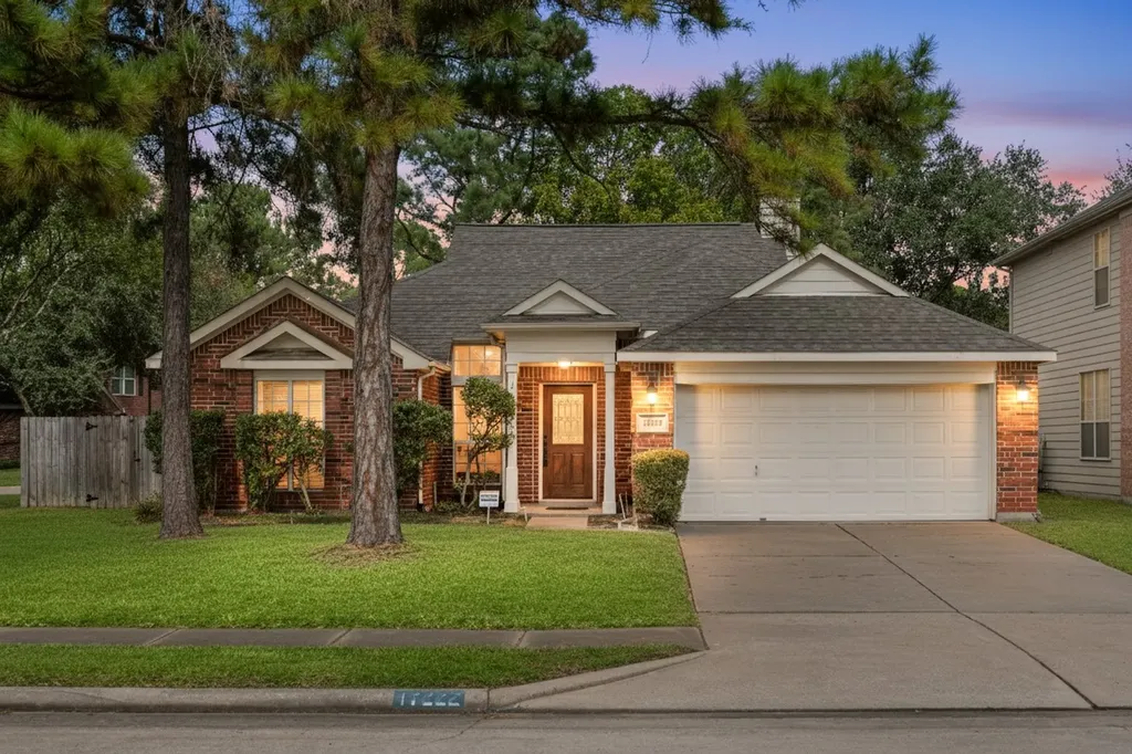 17222 Crown Meadow Court Houston TX 77095