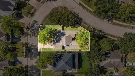 17222 Crown Meadow Court Houston TX 77095