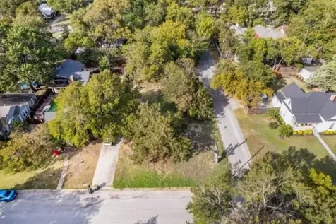 1001 W Avenue F Garland TX 75040