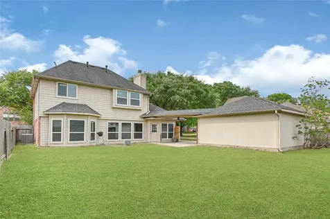 11915 Helene Court Pinehurst TX 77362