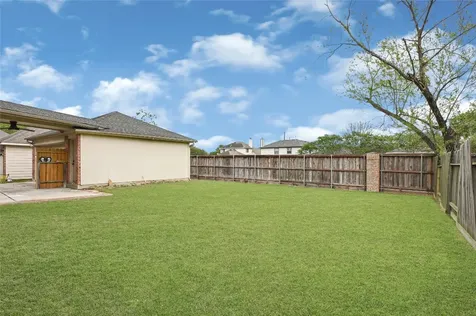 11915 Helene Court Pinehurst TX 77362