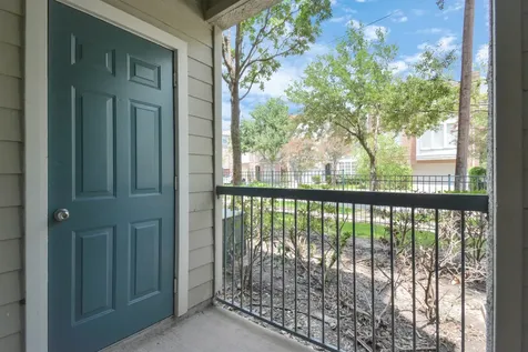 2222 Maroneal Street 0931 Houston TX 77030