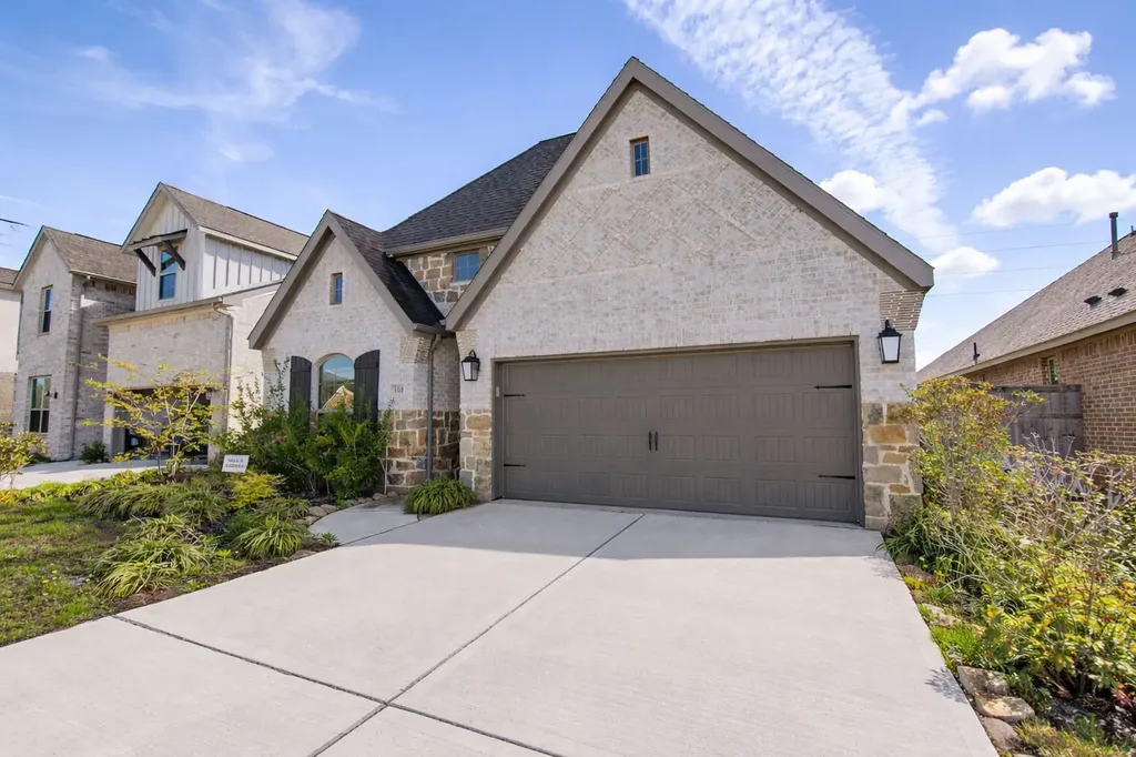 5311 Birch Shadow Drive Fulshear TX 77441