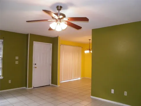 2711 Grants Lake Boulevard 173-q Sugar Land TX 77479