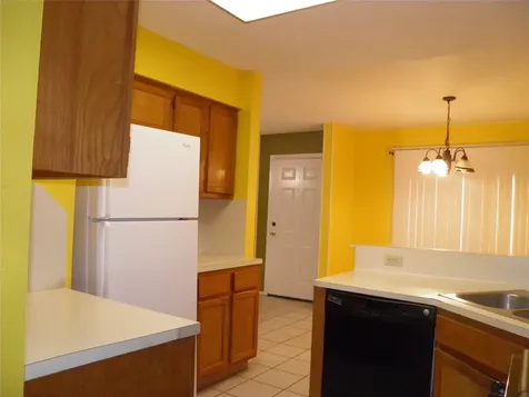 2711 Grants Lake Boulevard 173-q Sugar Land TX 77479