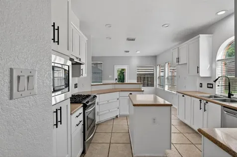 4122 Casa Del Lago Drive Missouri City TX 77459