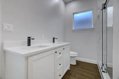 8233 Sterlingshire Street Houston TX 77078