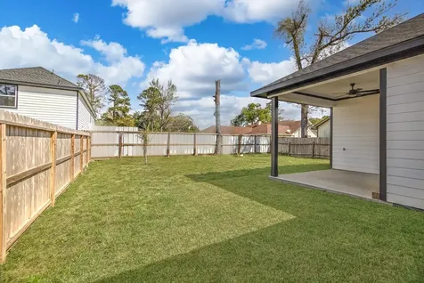 8233 Sterlingshire Street Houston TX 77078