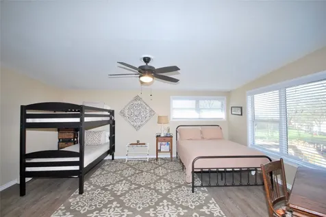 125 W Wallace Street Gonzales TX 78629