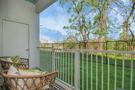 1441 East Street 104 Houston TX 77007