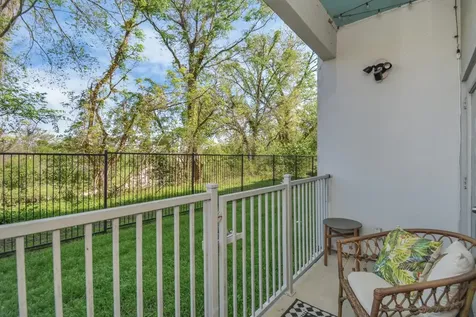 1441 East Street 104 Houston TX 77007