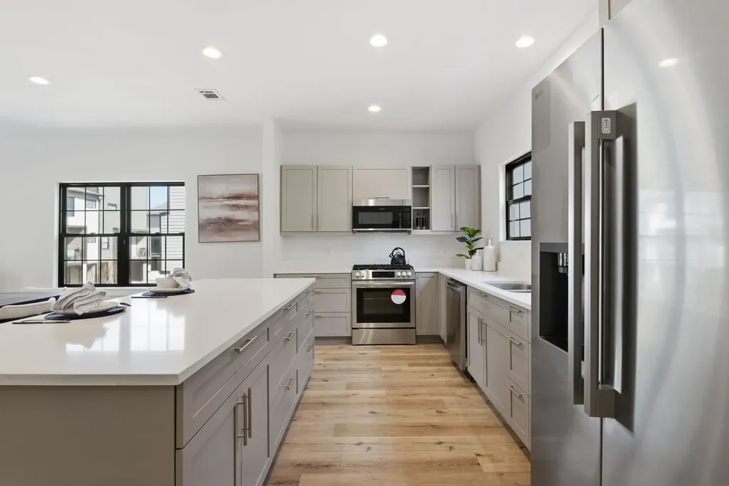 11930 S Hoa Sen Circle Houston TX 77072