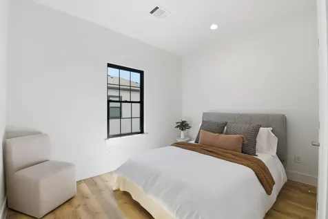 11930 S Hoa Sen Circle Houston TX 77072