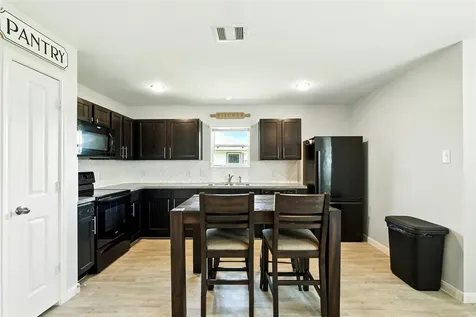 244 Road 5506 Cleveland TX 77327