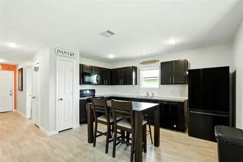 244 Road 5506 Cleveland TX 77327