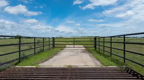 5661 Chadwick Hogan Road Chappell Hill TX 77426