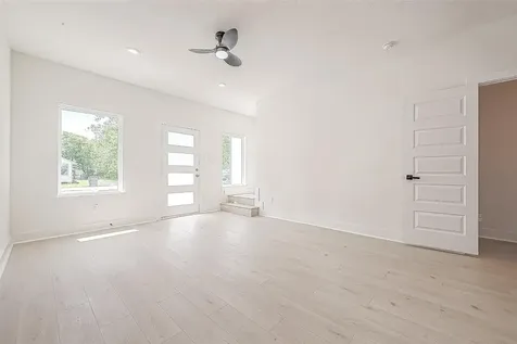 4135 Mallow Street Unit B Houston TX 77051
