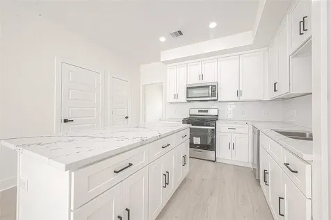 4135 Mallow Street Unit B Houston TX 77051