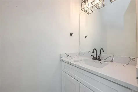 4135 Mallow Street Unit B Houston TX 77051