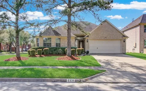 226 Elana Lane Stafford TX 77477
