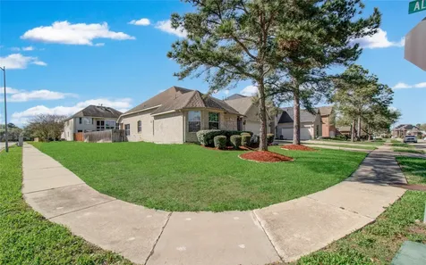 226 Elana Lane Stafford TX 77477