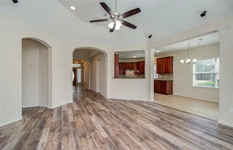 226 Elana Lane Stafford TX 77477