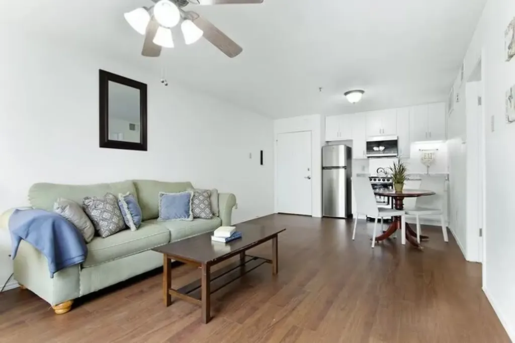 3305 Dilido Street 1105 Dallas TX 75228