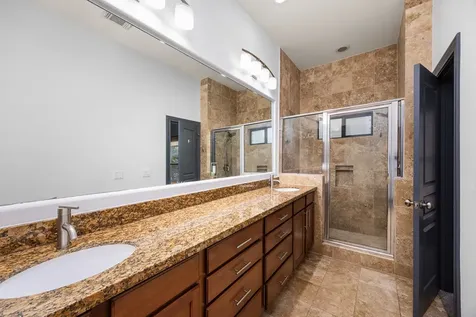 1119 Saint Charles Street Houston TX 77003