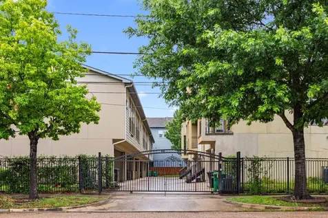 1119 Saint Charles Street Houston TX 77003