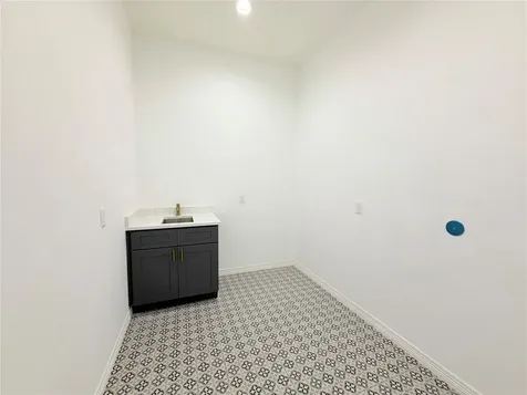304 Road 6614 Dayton TX 77535