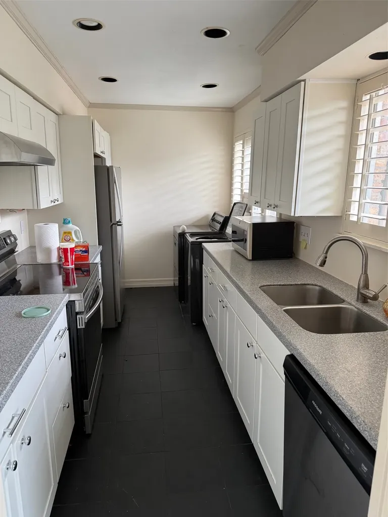 4040 San Felipe Street 104 Houston TX 77027