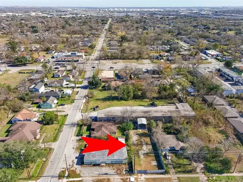 3930 Pickfair Street Houston TX 77026