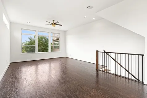 196 Harvard Street Houston TX 77007