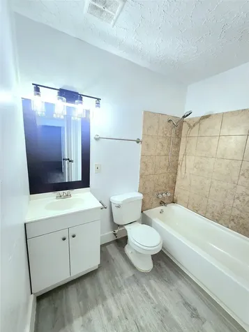 6824 W Fuqua Drive 6824 Missouri City TX 77489