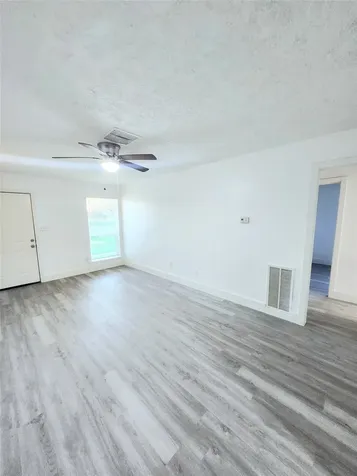 6824 W Fuqua Drive 6824 Missouri City TX 77489