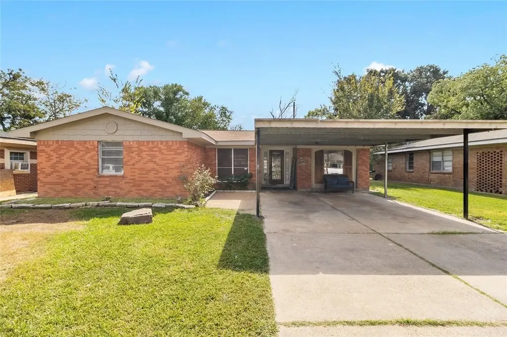 3520 Mattye Maye Drive Pasadena TX 77503