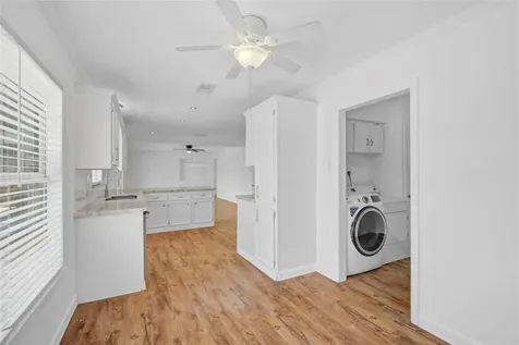 1618 W 10th Street Freeport TX 77541