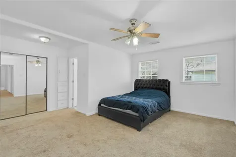 1618 W 10th Street Freeport TX 77541