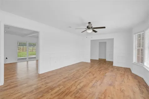1618 W 10th Street Freeport TX 77541