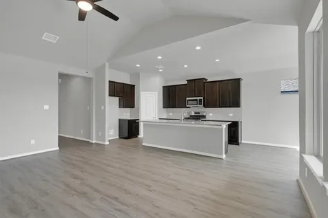 2512 Seneca Lake Drive Texas City TX 77568