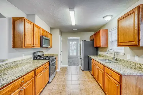 3914 Liberty Square Trail Fresno TX 77545