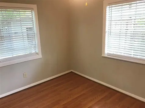 215 E 25th Street Houston TX 77008